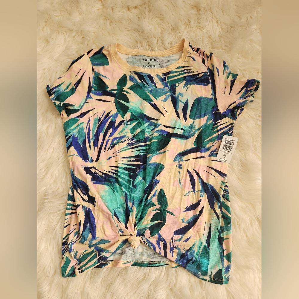 Torrid Classic fit T shirt